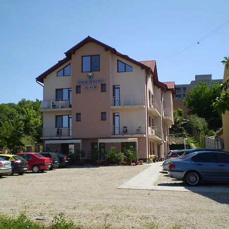Vila Izvor 바일레펠릭스 외부 사진